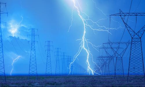 Електроразпределение Север съветва своите клиенти за повишено внимание при летни бури и градушки